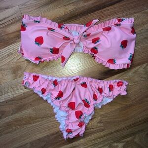 SHEIN strawberry bikini 2 piece set. Size XL-NWT. Strapless top. High waisted.